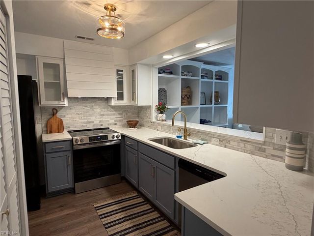 1877 Calash WAY, Virginia Beach, VA 23454