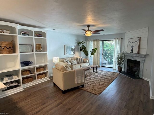 1877 Calash WAY, Virginia Beach, VA 23454
