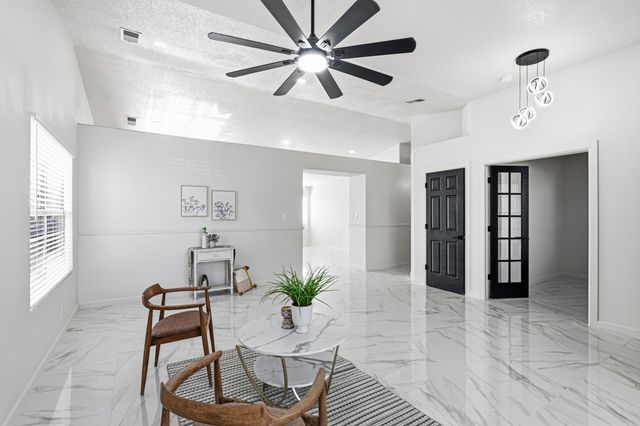 8116 Corte De Aguila NW, Albuquerque, NM 87120