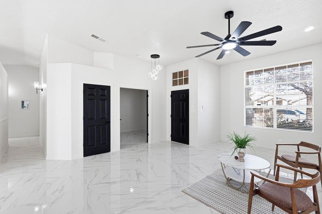 8116 Corte De Aguila NW, Albuquerque, NM 87120