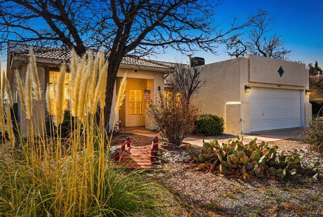 8116 Corte De Aguila NW, Albuquerque, NM 87120