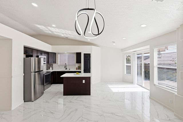 8116 Corte De Aguila NW, Albuquerque, NM 87120