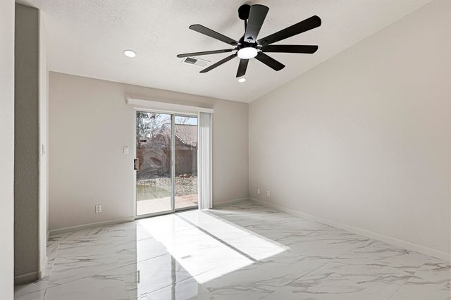 8116 Corte De Aguila NW, Albuquerque, NM 87120