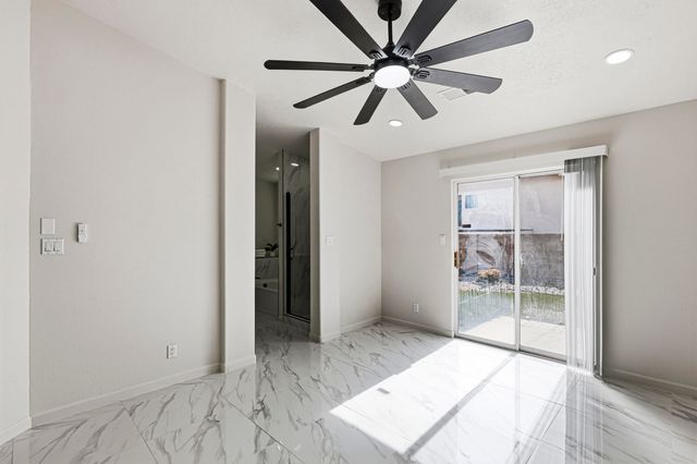 8116 Corte De Aguila NW, Albuquerque, NM 87120