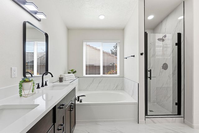 8116 Corte De Aguila NW, Albuquerque, NM 87120