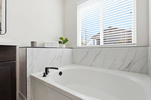 8116 Corte De Aguila NW, Albuquerque, NM 87120