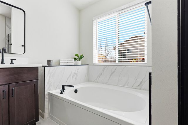 8116 Corte De Aguila NW, Albuquerque, NM 87120