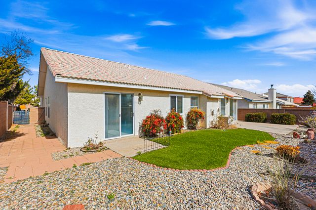 8116 Corte De Aguila NW, Albuquerque, NM 87120