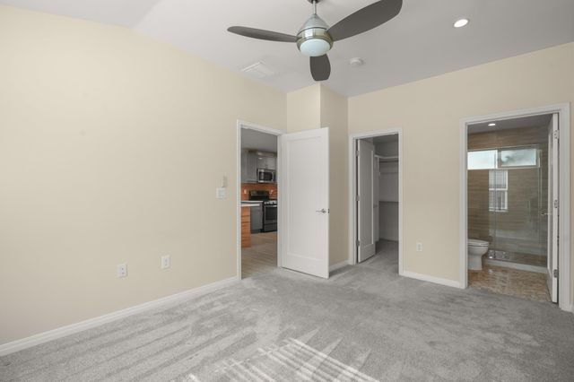 1705 E 14th ST B, Austin, TX 78702