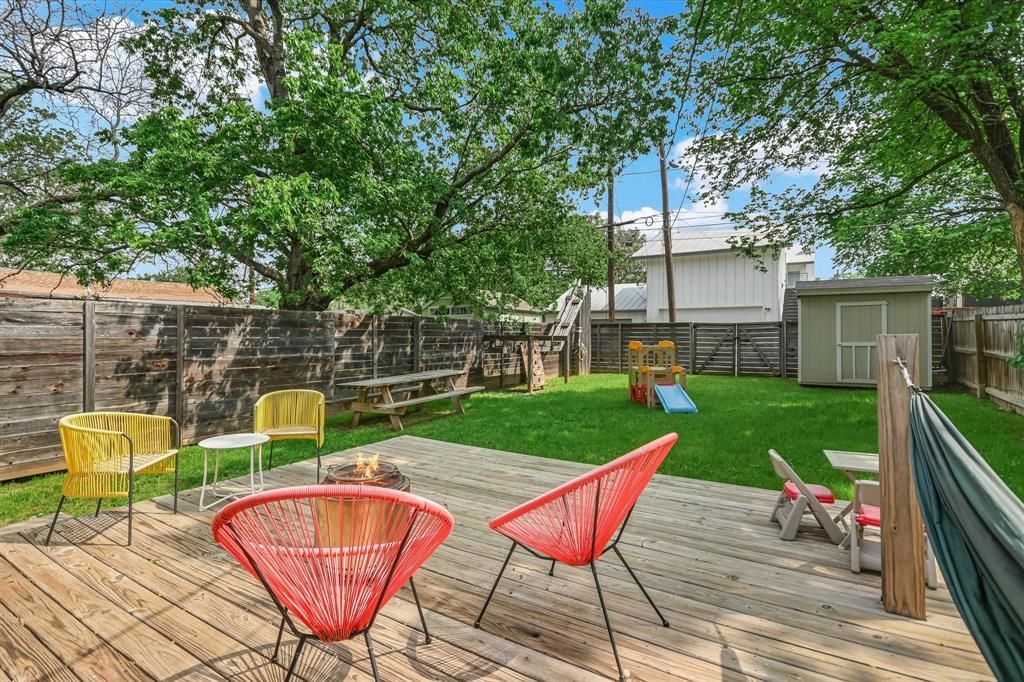 1705 E 14th ST B, Austin, TX 78702