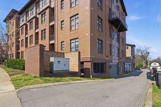 1706 18th Ave S Ste 205, Nashville, TN 37212