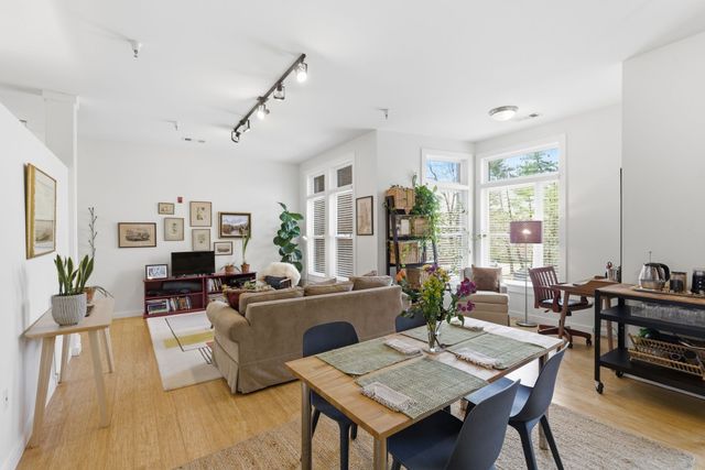 1706 18th Ave S Ste 205, Nashville, TN 37212