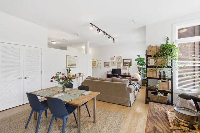1706 18th Ave S Ste 205, Nashville, TN 37212