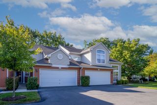 746 Old Checker Road, Buffalo Grove, IL 60089