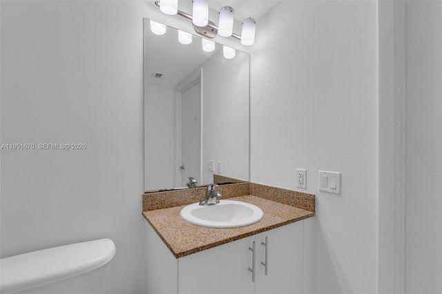 1861 NW S River Dr 1207, Miami, FL 33125