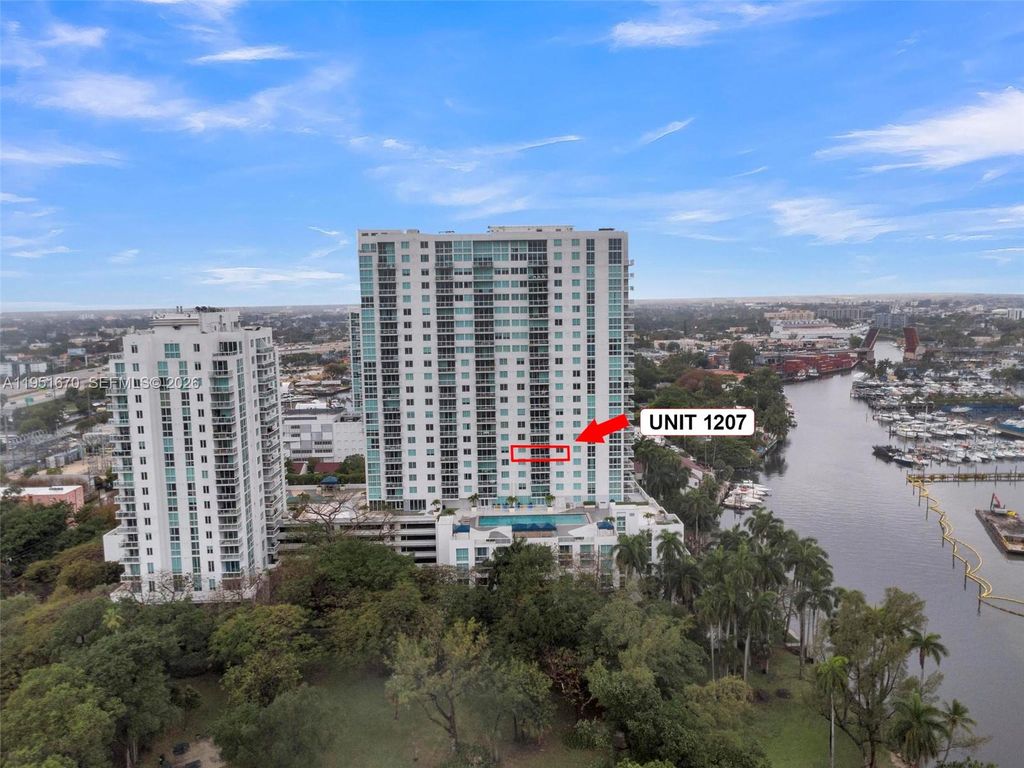 1861 NW S River Dr 1207, Miami, FL 33125