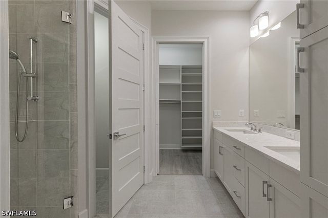 6385 Arriba AVE, Naples, FL 34113