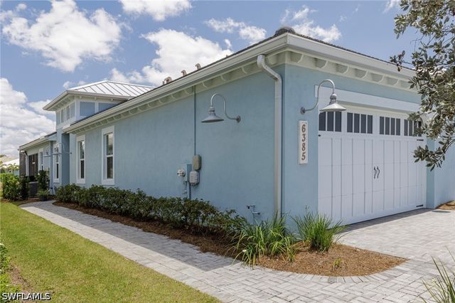 6385 Arriba AVE, Naples, FL 34113