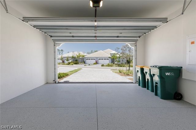 6385 Arriba AVE, Naples, FL 34113