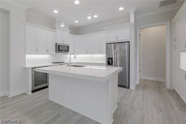 6385 Arriba AVE, Naples, FL 34113