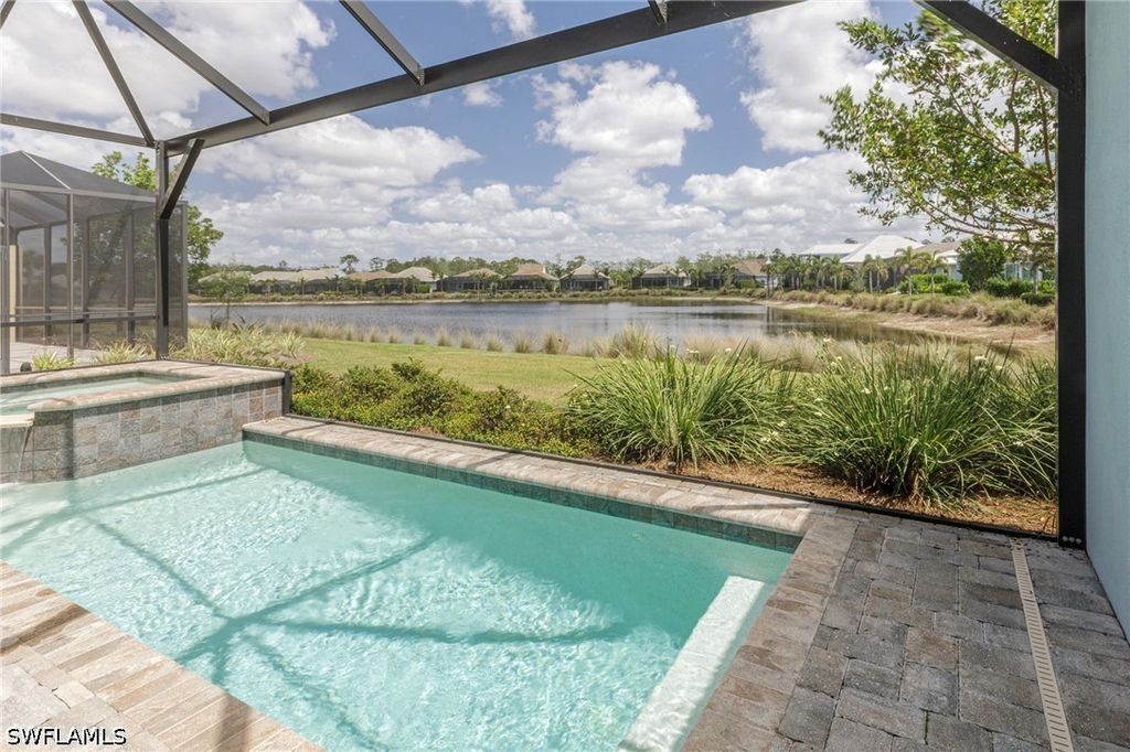 6385 Arriba AVE, Naples, FL 34113