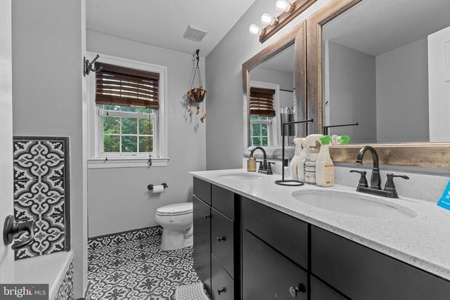 5797 ROCKCLIFF LN, Woodbridge, VA 22193