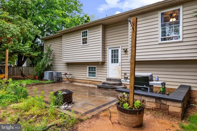 5797 ROCKCLIFF LN, Woodbridge, VA 22193