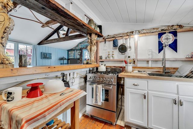 5 Kiley Court 1, Provincetown, MA 02657