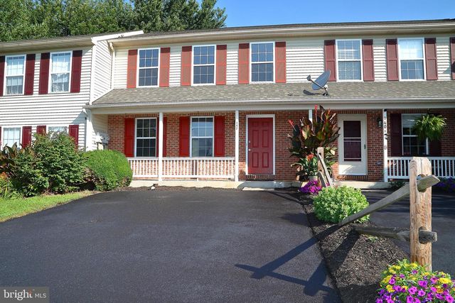 142 CHELMSFORD DR, Marietta, PA 17547