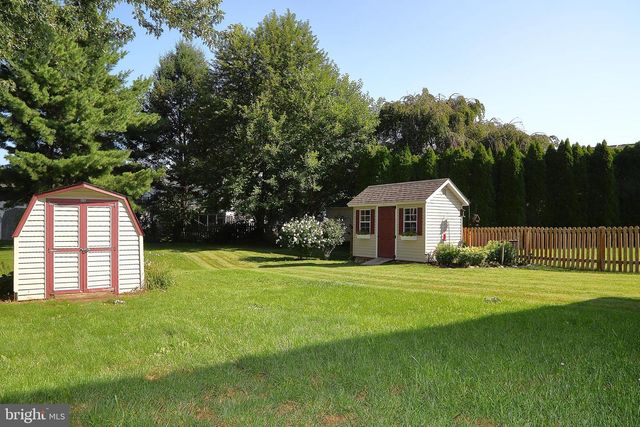 142 CHELMSFORD DR, Marietta, PA 17547