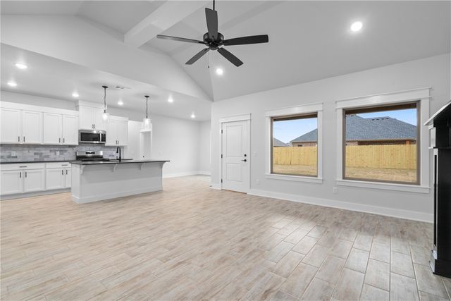 108 N Panther Avenue, Farmington, AR 72730