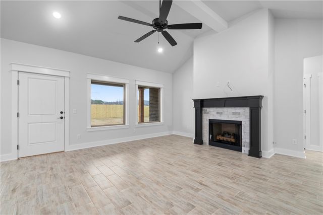 108 N Panther Avenue, Farmington, AR 72730