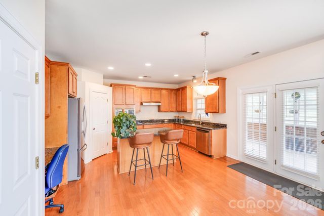 6227 Castlecove Road, Charlotte, NC 28278