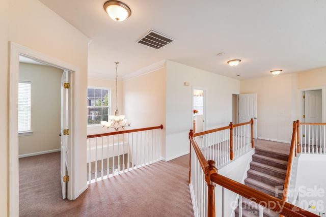 6227 Castlecove Road, Charlotte, NC 28278