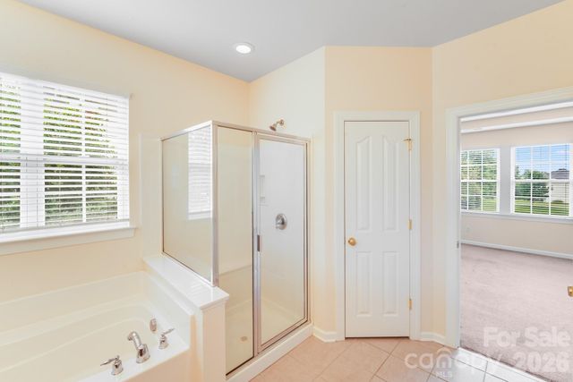 6227 Castlecove Road, Charlotte, NC 28278