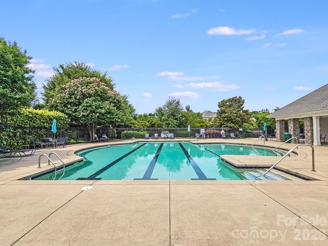6227 Castlecove Road, Charlotte, NC 28278