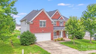 6227 Castlecove Road, Charlotte, NC 28278