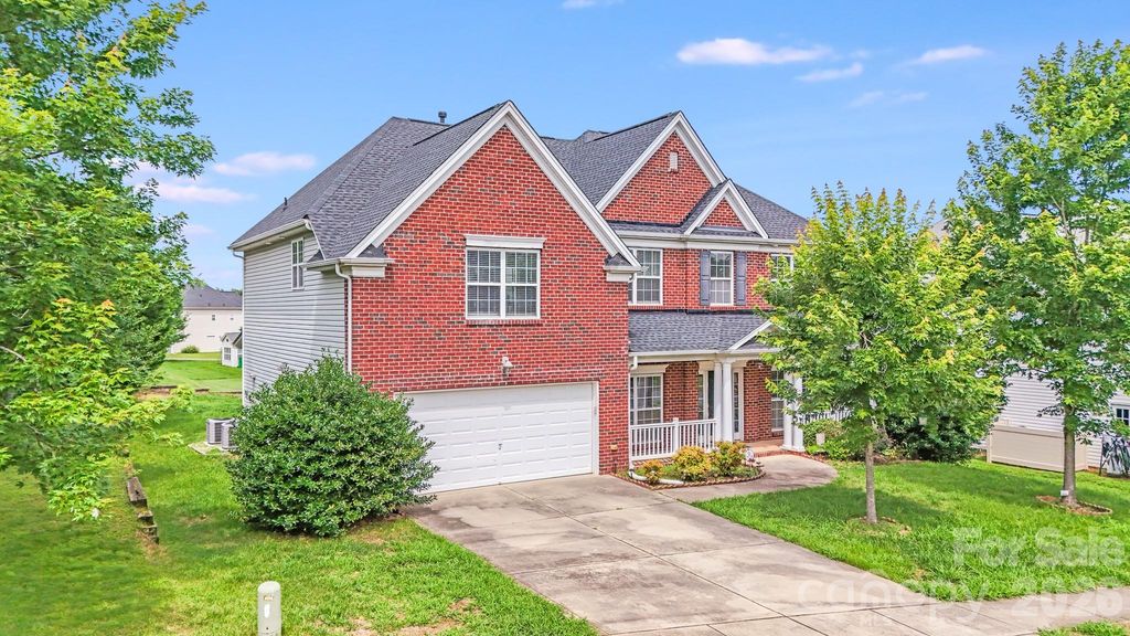 6227 Castlecove Road, Charlotte, NC 28278