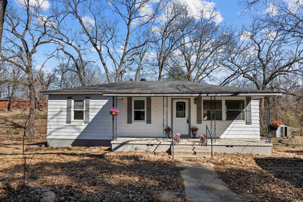 2200 Chatfield Road, Benton, AR 72015