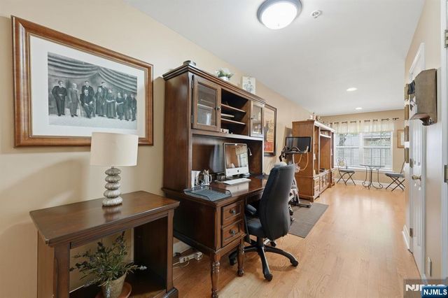 95 Osprey Court, Secaucus, NJ 07094