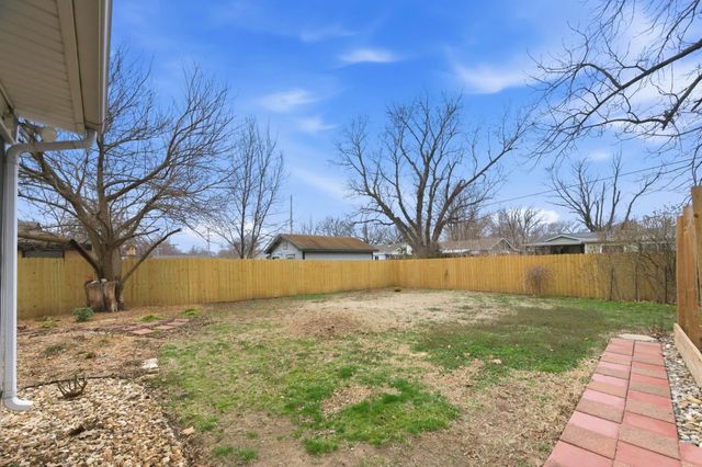 1239 N Kokomo Ave, Derby, KS 67037