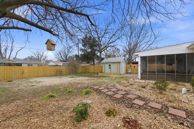 1239 N Kokomo Ave, Derby, KS 67037