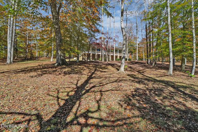 876 Crab Mountain Rd, Jamestown, TN 38556