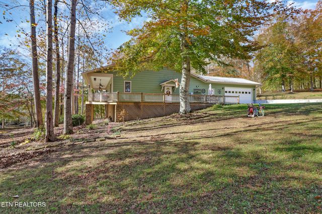 876 Crab Mountain Rd, Jamestown, TN 38556