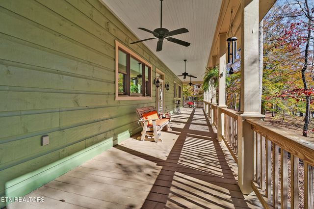 876 Crab Mountain Rd, Jamestown, TN 38556