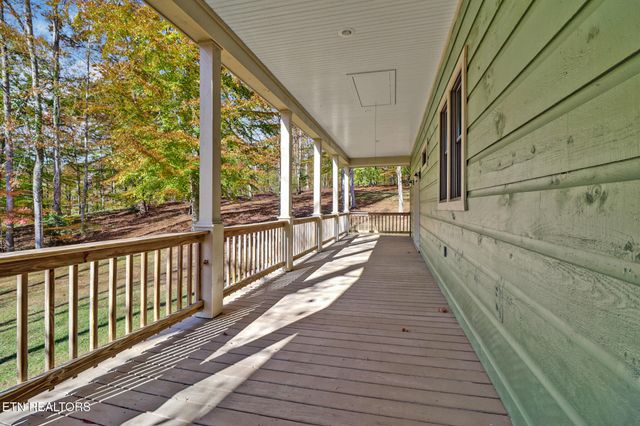 876 Crab Mountain Rd, Jamestown, TN 38556