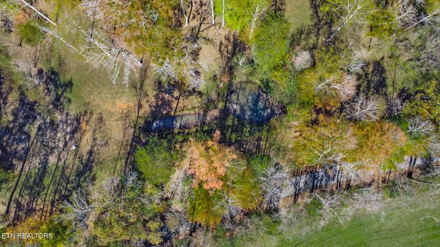 876 Crab Mountain Rd, Jamestown, TN 38556