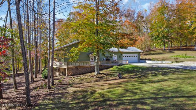 876 Crab Mountain Rd, Jamestown, TN 38556