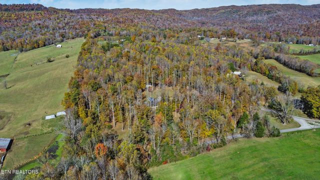 876 Crab Mountain Rd, Jamestown, TN 38556