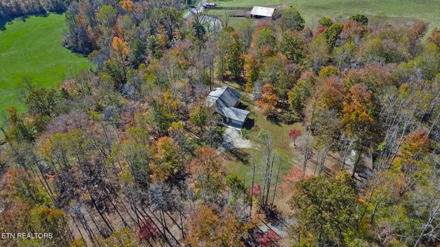 876 Crab Mountain Rd, Jamestown, TN 38556